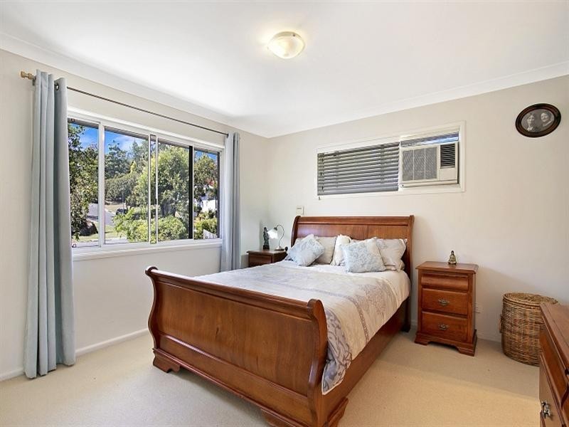 36 Mirbelia Street, Kenmore Hills QLD 4069