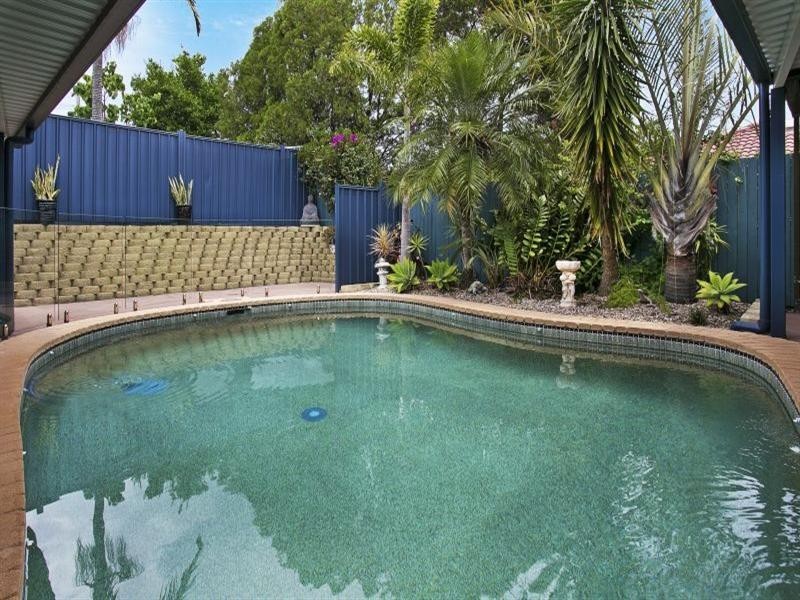 42 Port Street, Jamboree Heights QLD 4074