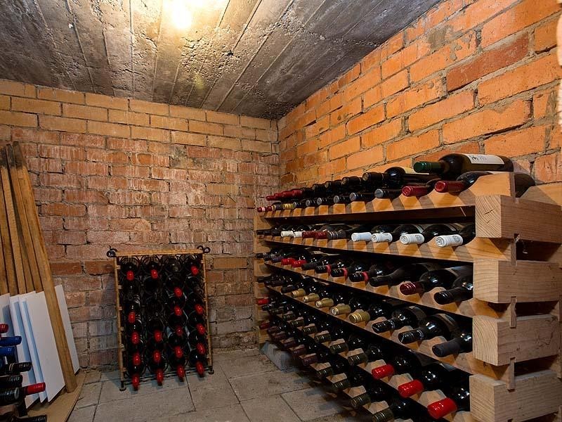 61 Coverdale Street, Indooroopilly QLD 4068