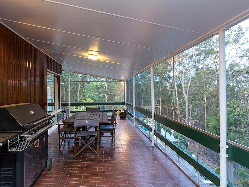 61 Coverdale Street, Indooroopilly QLD 4068