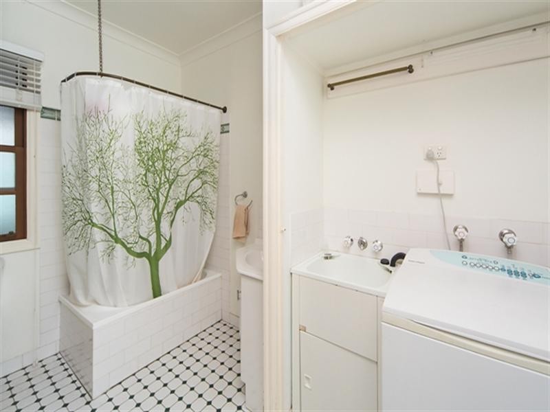 14 White Street, Kelvin Grove QLD 4059