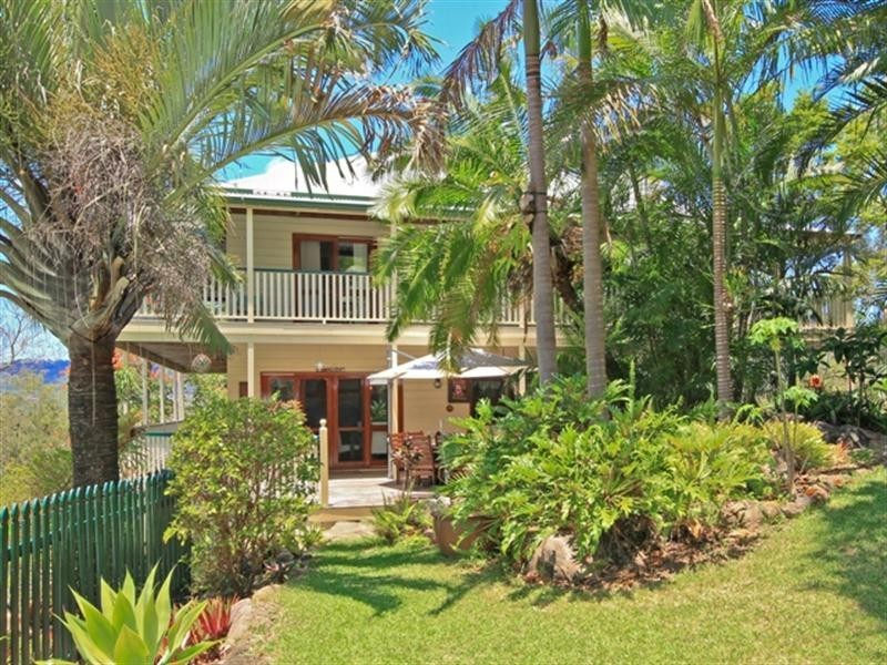 4 Springfield Court, Wights Mountain QLD 4520