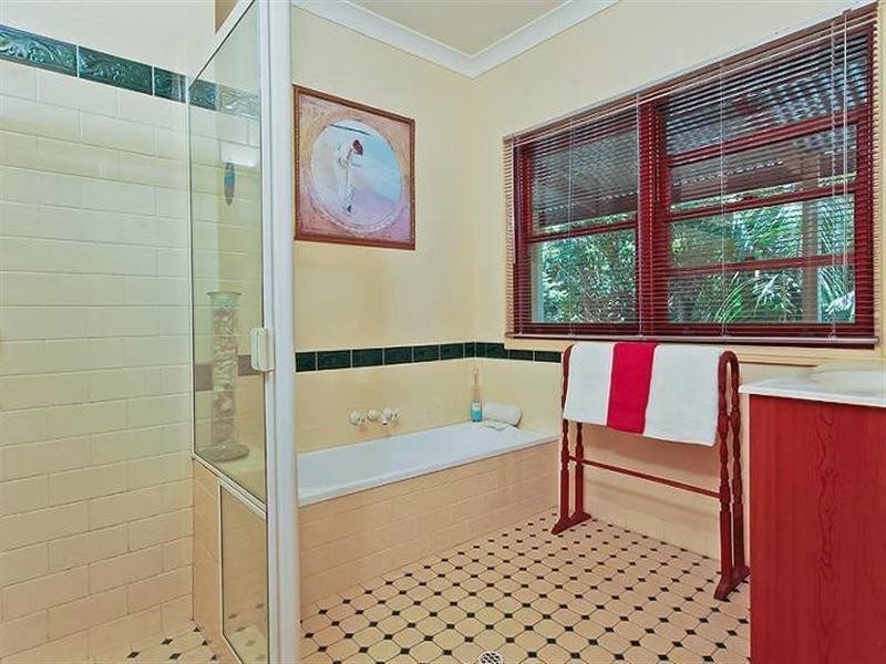 4 Springfield Court, Wights Mountain QLD 4520