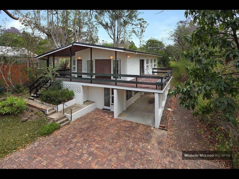 26 Gilruth Road, Kenmore QLD 4069