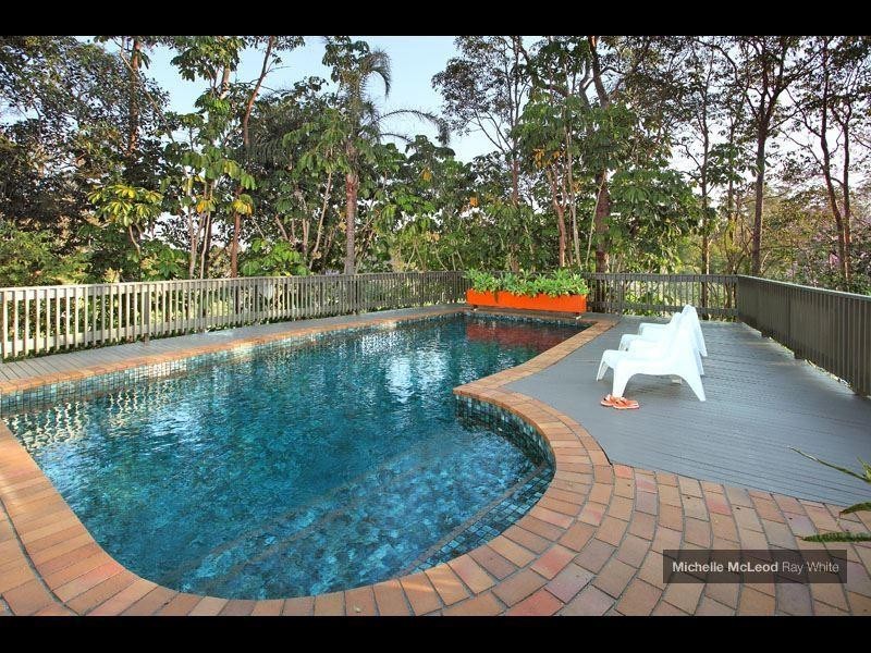 89 Moordale Street, Chapel Hill QLD 4069