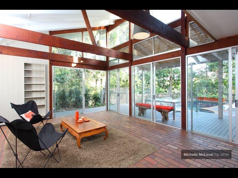 89 Moordale Street, Chapel Hill QLD 4069