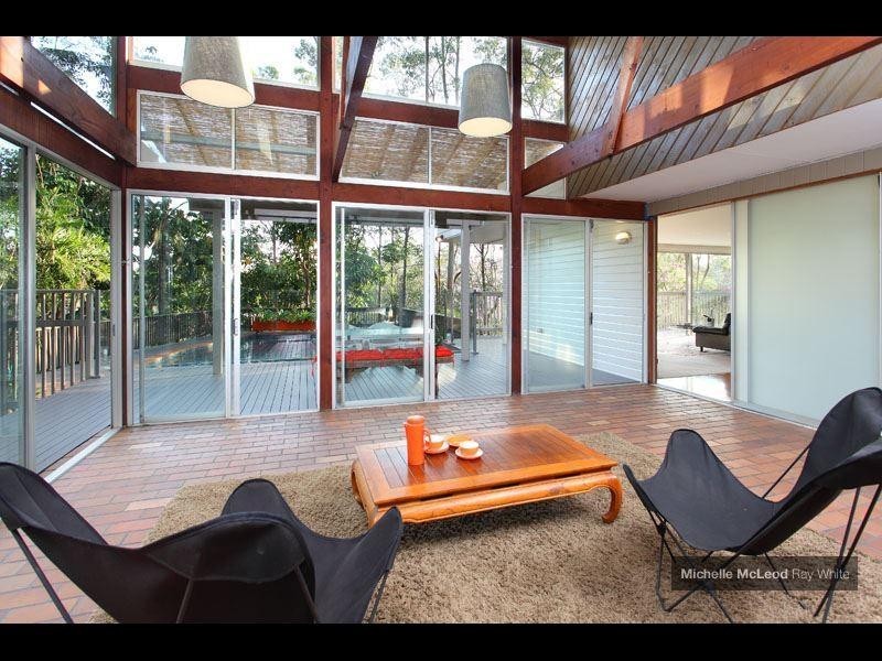 89 Moordale Street, Chapel Hill QLD 4069