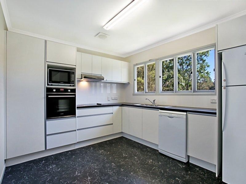 7 Boundary Road, Indooroopilly QLD 4068