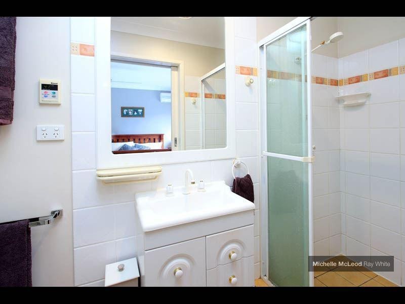 3 Crotty Street, Indooroopilly QLD 4068