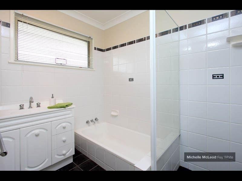 3 Crotty Street, Indooroopilly QLD 4068