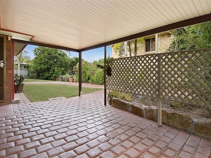 12 Leawarra Crescent, Ferny Hills QLD 4055