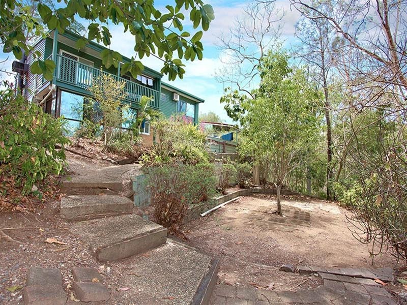 150 Jerrang Street, Indooroopilly QLD 4068