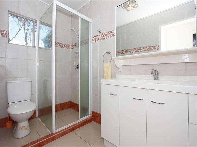 150 Jerrang Street, Indooroopilly QLD 4068