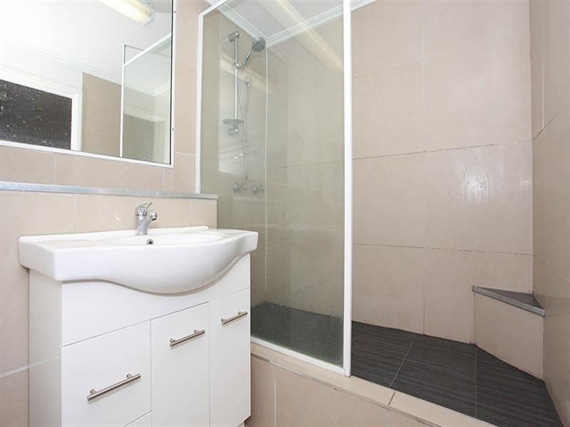 150 Jerrang Street, Indooroopilly QLD 4068