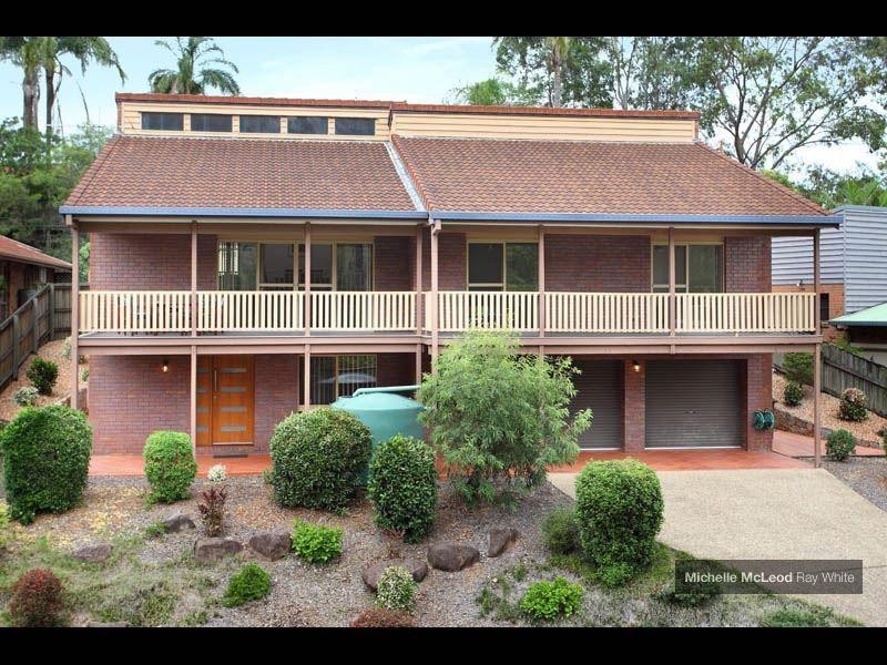 44 Nankoor Street, Chapel Hill QLD 4069