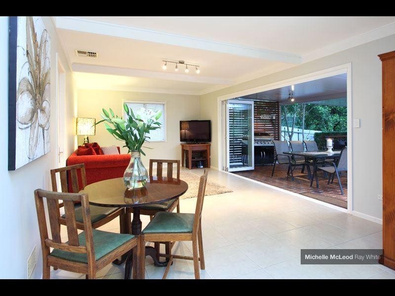 275 Chapel Hill Road, Chapel Hill QLD 4069