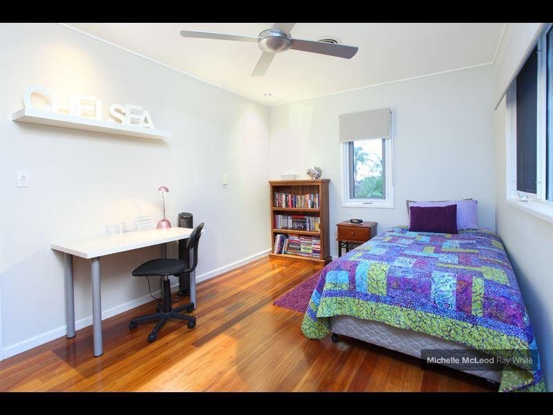 275 Chapel Hill Road, Chapel Hill QLD 4069