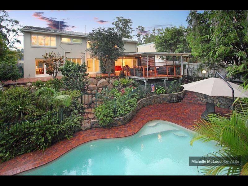 275 Chapel Hill Road, Chapel Hill QLD 4069