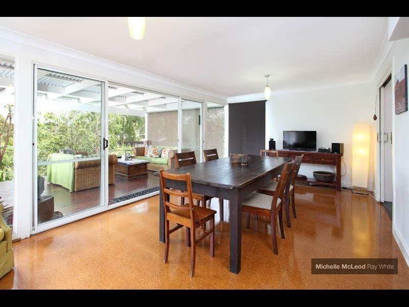 23 Wongabel Street, Kenmore QLD 4069