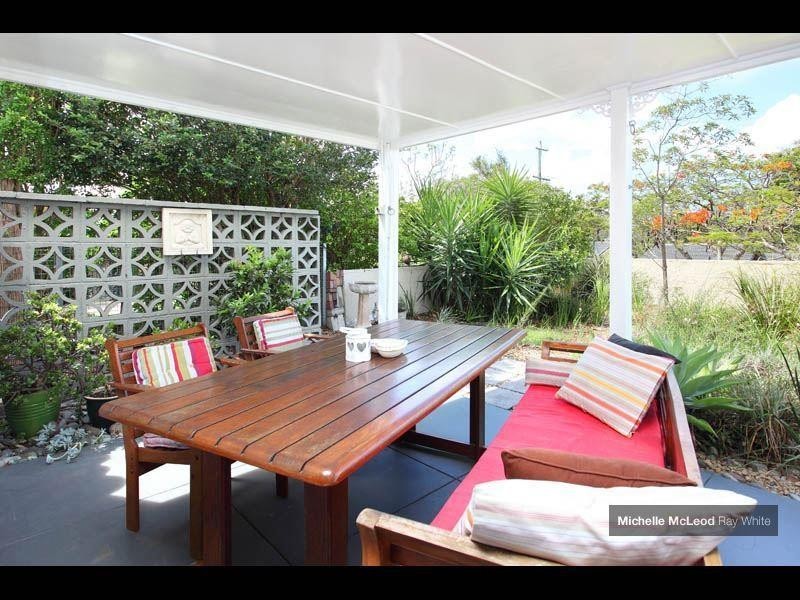 23 Wongabel Street, Kenmore QLD 4069