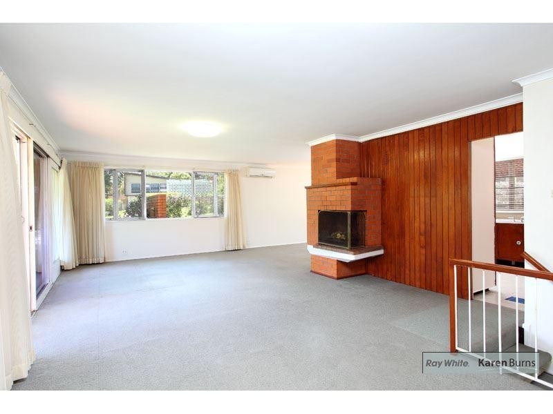 1 Alkina Street, Kenmore QLD 4069