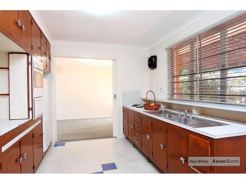 1 Alkina Street, Kenmore QLD 4069