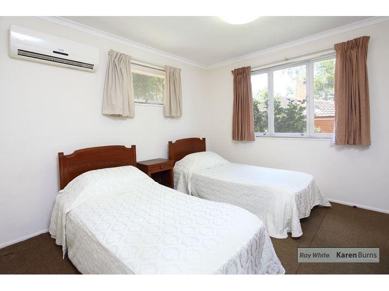 1 Alkina Street, Kenmore QLD 4069