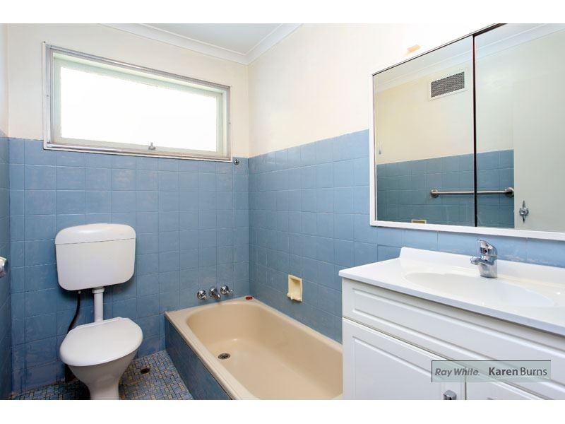 1 Alkina Street, Kenmore QLD 4069