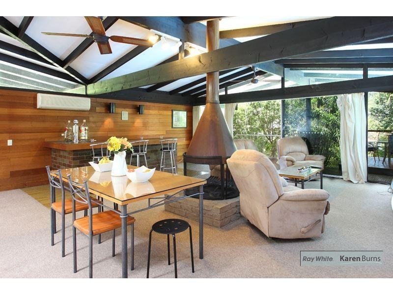 35 Ashburton Street, Chapel Hill QLD 4069