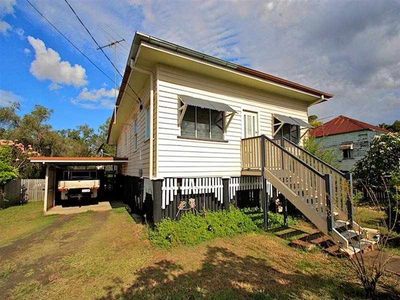 14 North Street, North Ipswich QLD 4305