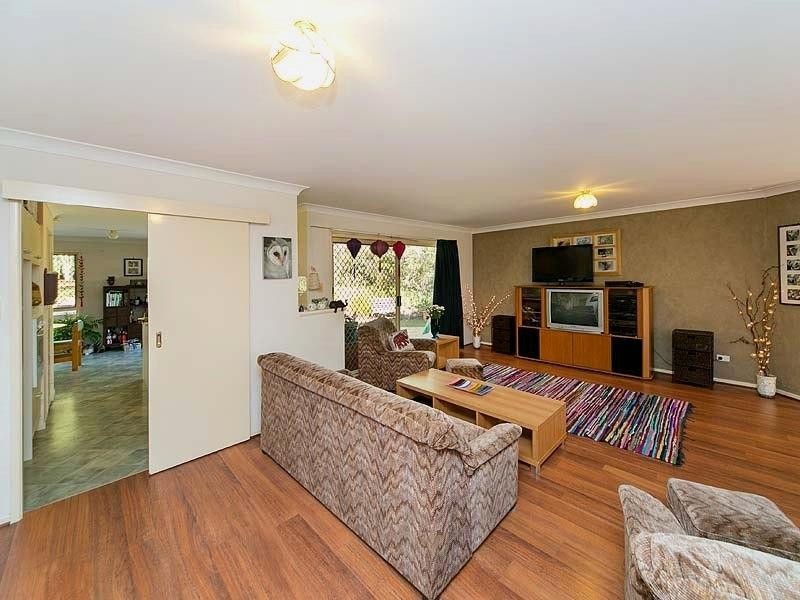 53 Parasol Street, Bellbowrie QLD 4070