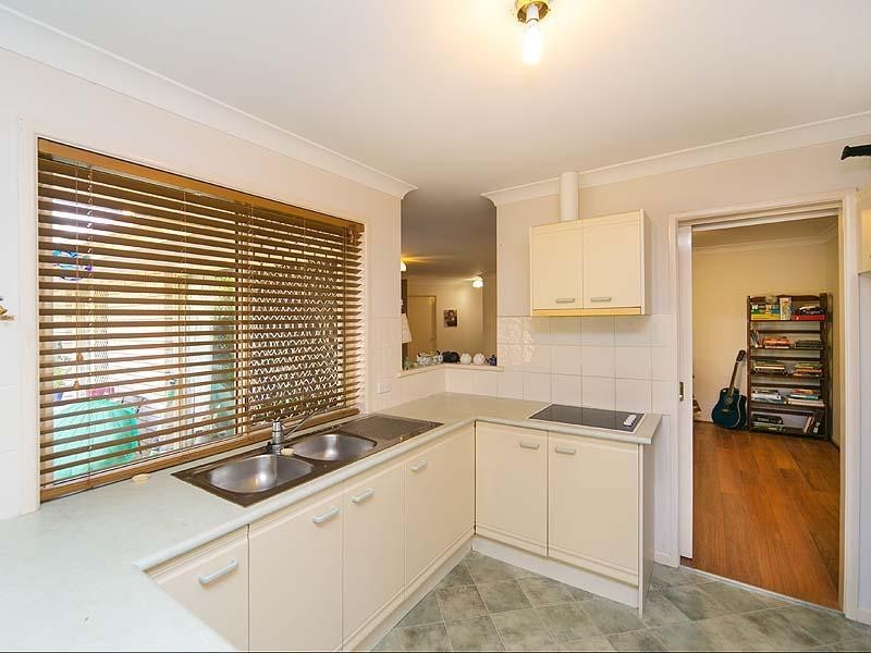 53 Parasol Street, Bellbowrie QLD 4070