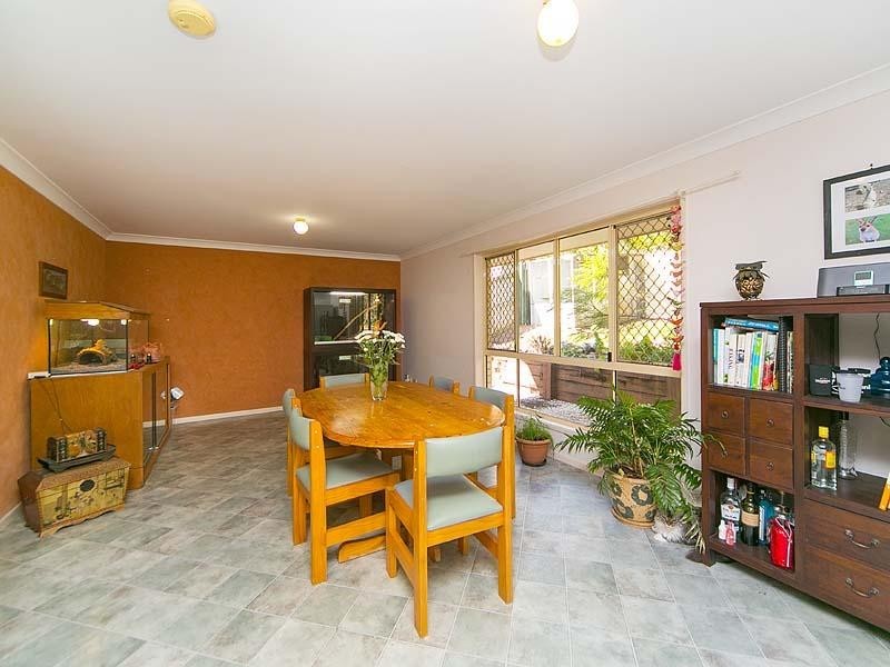 53 Parasol Street, Bellbowrie QLD 4070