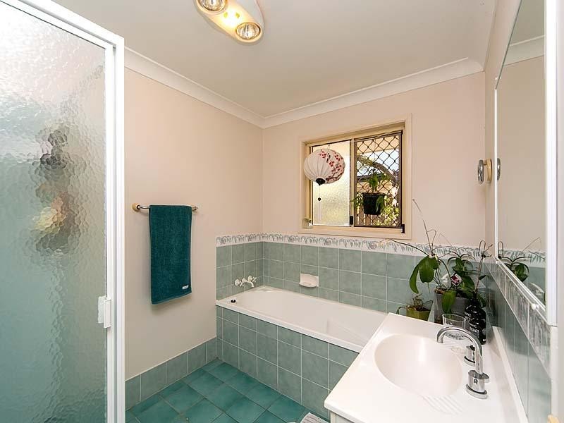 53 Parasol Street, Bellbowrie QLD 4070