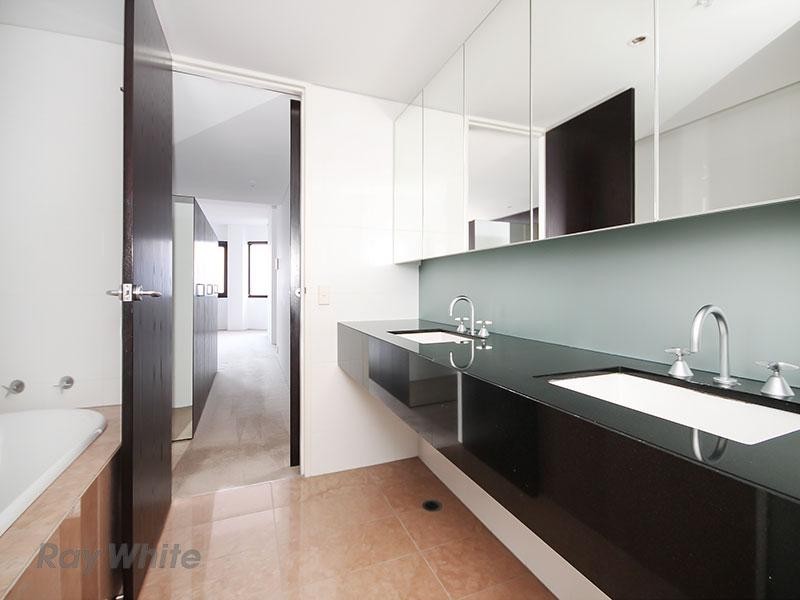 71 Eagle Street, Brisbane QLD 4000