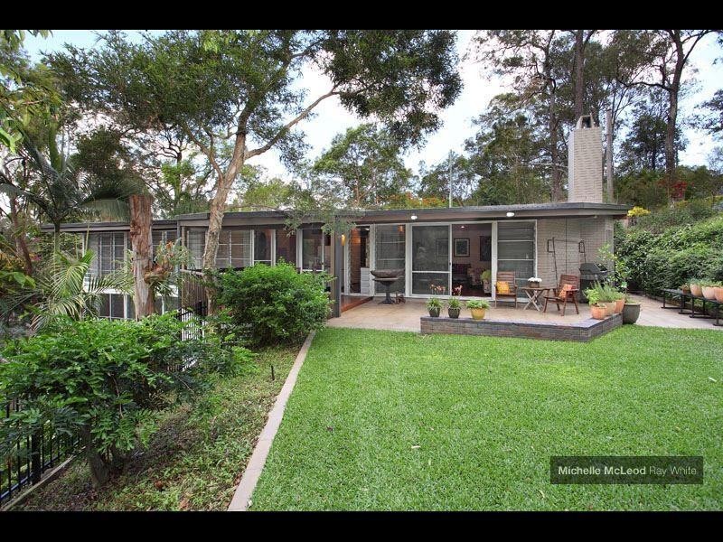 24 Ludlow Street, Chapel Hill QLD 4069