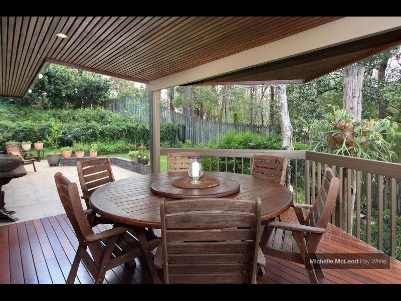 24 Ludlow Street, Chapel Hill QLD 4069