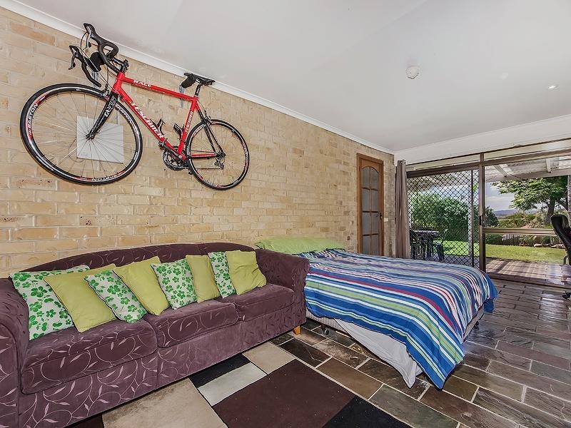 93 Sumners Road, Jamboree Heights QLD 4074