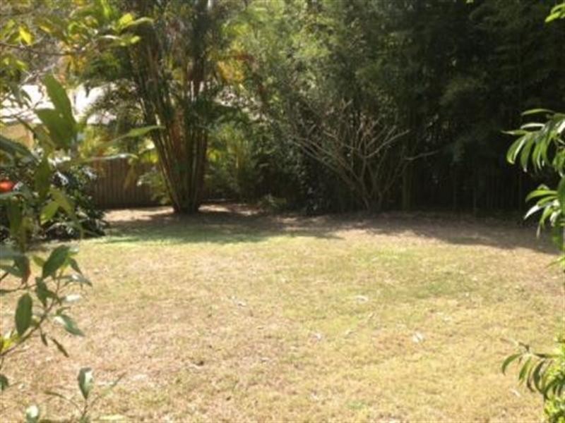 12 Kirkdale Road, Chapel Hill QLD 4069