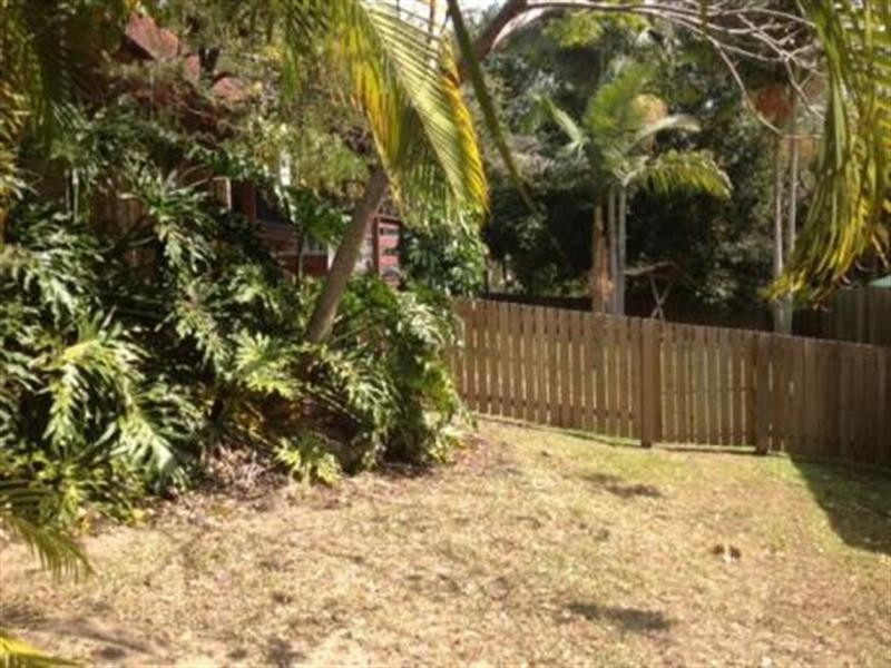 12 Kirkdale Road, Chapel Hill QLD 4069