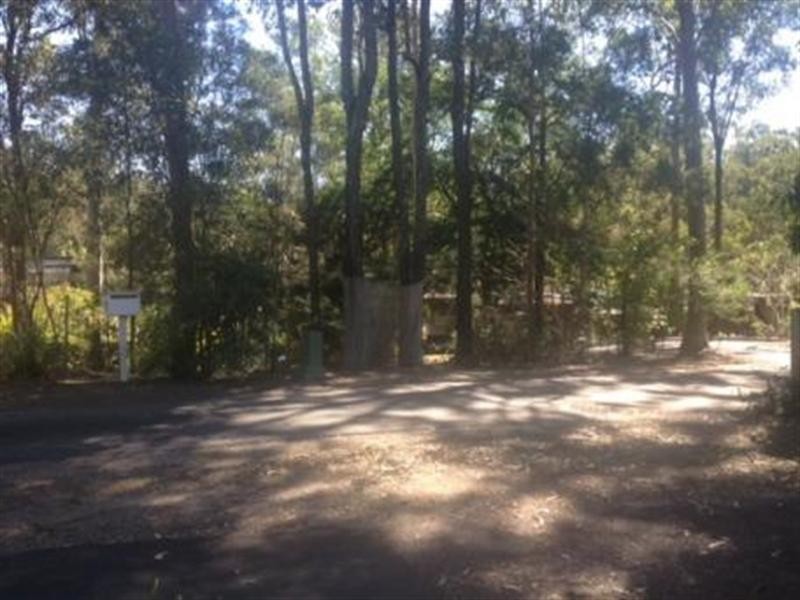 12 Kirkdale Road, Chapel Hill QLD 4069