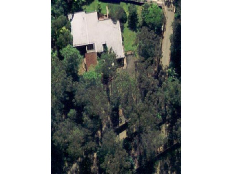 12 Kirkdale Road, Chapel Hill QLD 4069