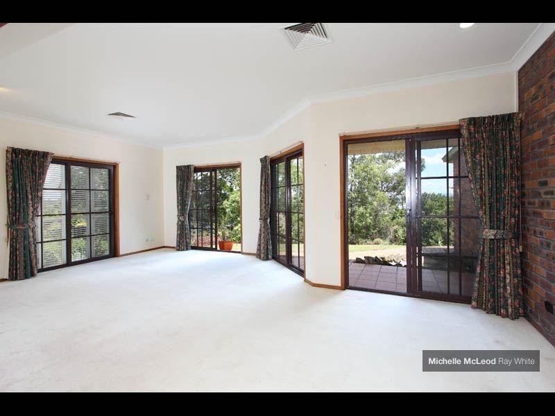 9 Spinkbrae Street, Fig Tree Pocket QLD 4069