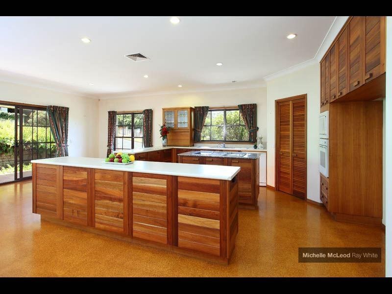 9 Spinkbrae Street, Fig Tree Pocket QLD 4069