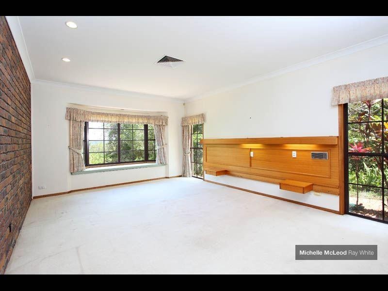 9 Spinkbrae Street, Fig Tree Pocket QLD 4069