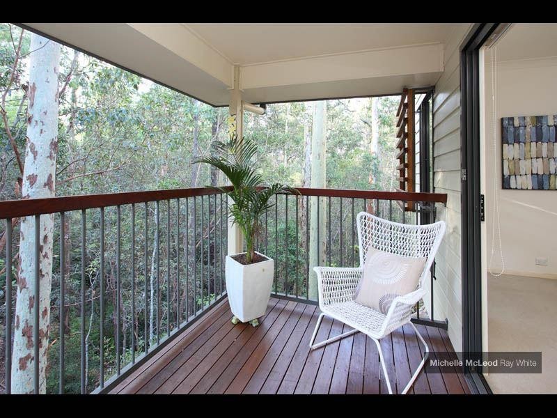 15 Grevillea Close, Chapel Hill QLD 4069