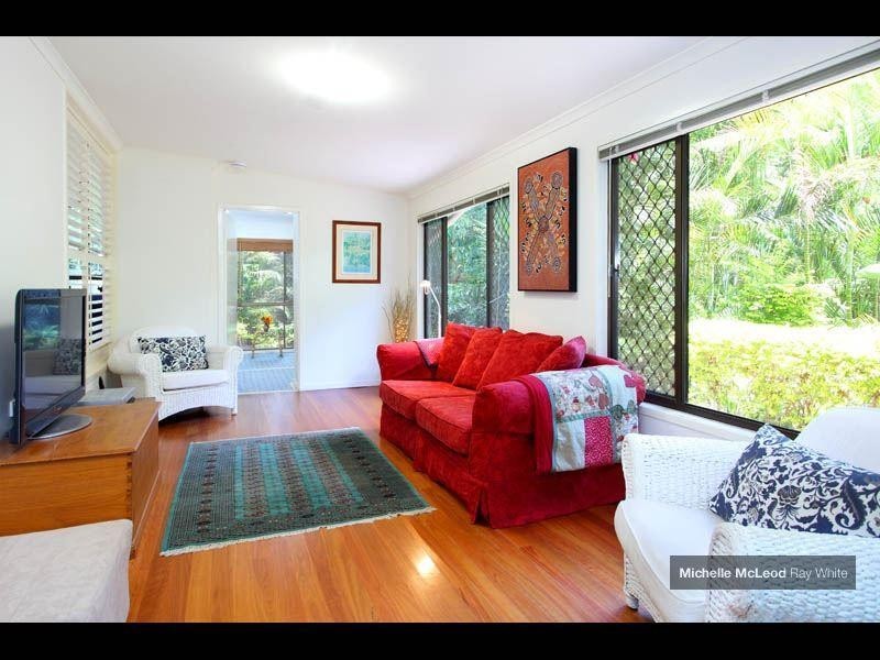 65 Chapel Hill Road, Chapel Hill QLD 4069