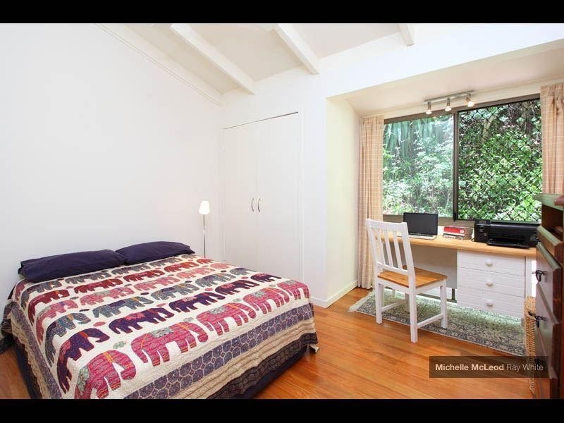 65 Chapel Hill Road, Chapel Hill QLD 4069