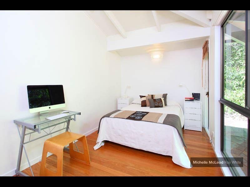 65 Chapel Hill Road, Chapel Hill QLD 4069