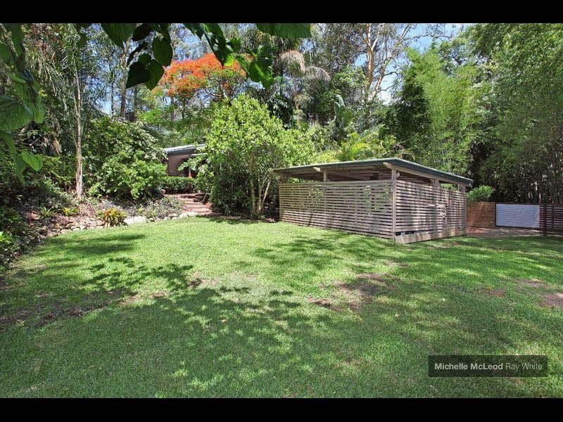 65 Chapel Hill Road, Chapel Hill QLD 4069